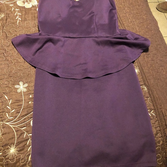 Dress - Picture 3 of 4